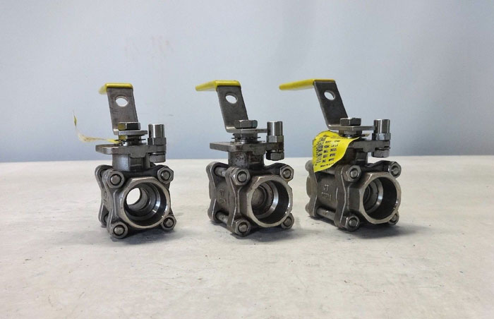 LOT OF (3) APOLLO AR 3/4" SOCKET WELD 3-PIECE CF8M BALL VALVE #85R-204-01