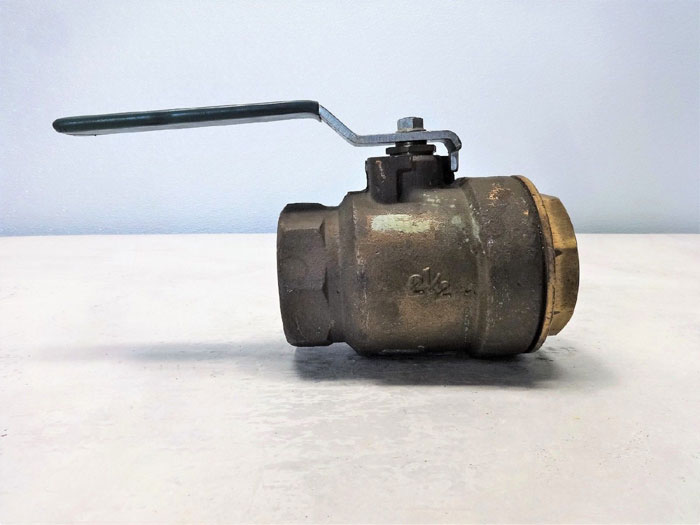 WATTS 2-1/2" NPT BRONZE BALL VALVE, 400 WOG