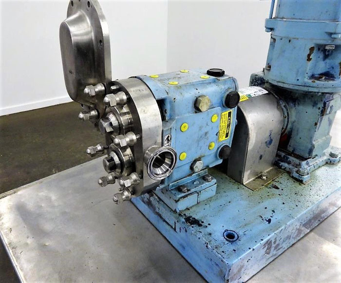 Waukesha Positive Displacement Pump, Model 015U2AP, 1.5" Tri-Clamp, Stainless