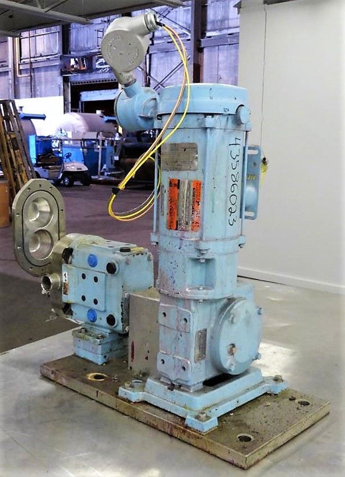 Waukesha Positive Displacement Pump, Model 030U2AP, 1.5" Tri-Clamp, Stainless