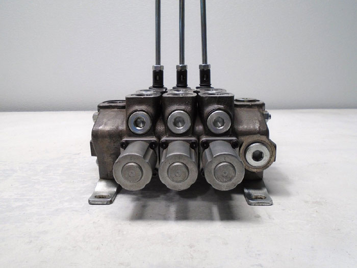 Walvoil Hydraulic Slice Valve #P091016615, #1EXP22003-U