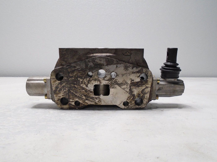 Walvoil Hydraulic Slice Valve #610273