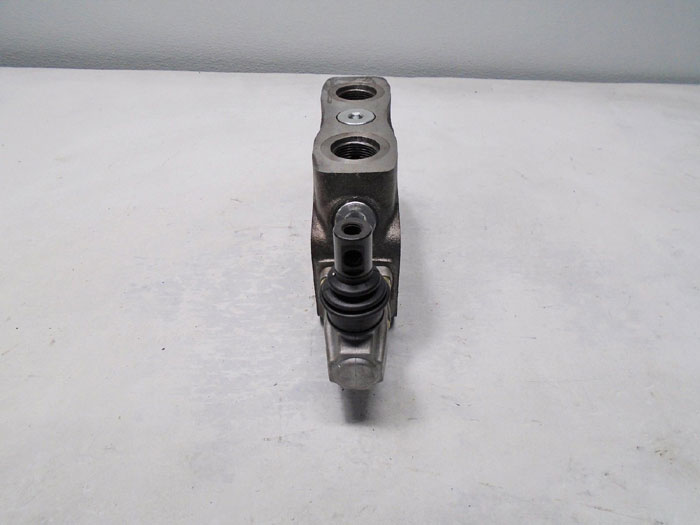 Walvoil Hydraulic Slice Valve #610273