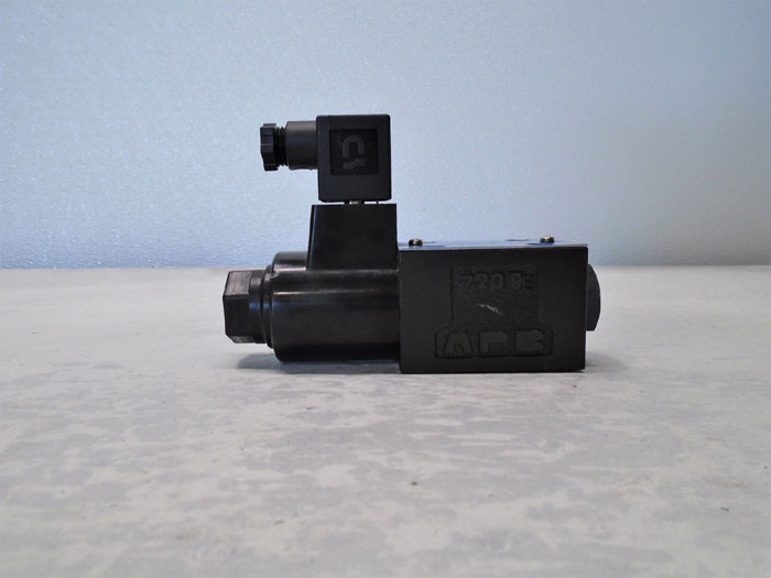 Yuken Directional Valve S-DSG-01-2B2-D24-N-7090