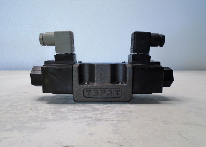 Yuken Directional Valve DSG-03-3C4-A120-N-5090