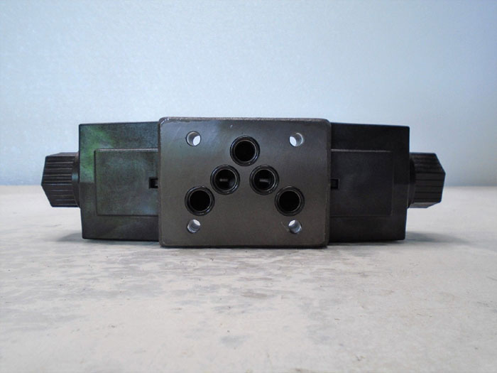 Yuken Directional Valve DSG-03-3C4-A120-N-5090