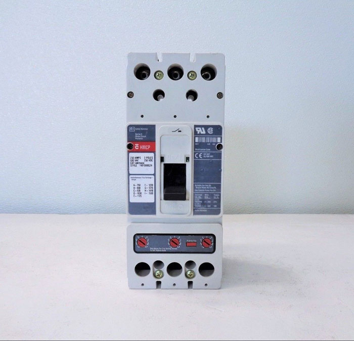 Cutler Hammer Series C HMCP Molded Circuit Breaker, 250A, 3-Pole, HMCP250G5C