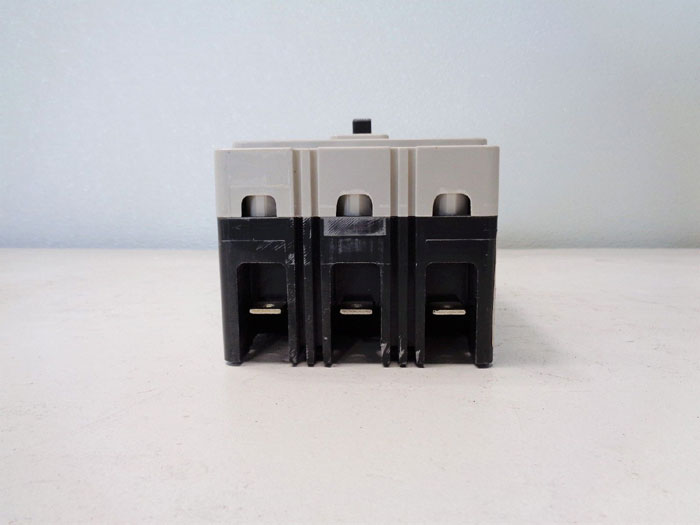 Cutler Hammer EHD 14k Industrial Circuit Breaker, 100A, 3-Pole, EHD3100