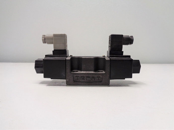 Yuken Directional Valve DSG-03-3C4-A120-N-5090