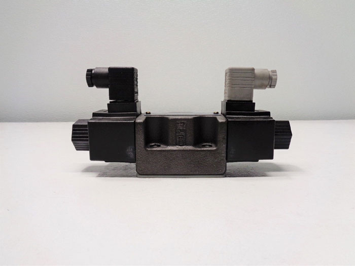 Yuken Directional Valve DSG-03-3C4-A120-N-5090