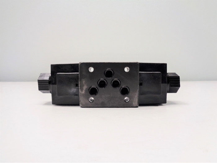 Yuken Directional Valve DSG-03-3C4-A120-N-5090