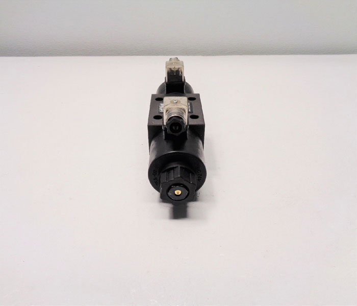 Hyvair Directional Valve D05SD-2F-24D-35