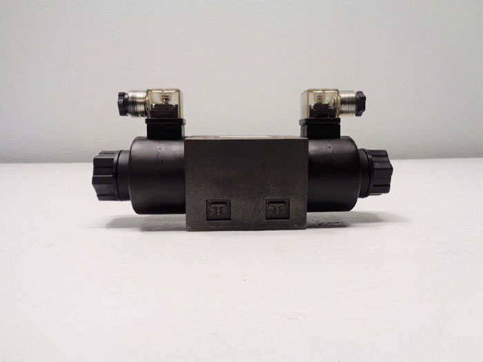 Hyvair Directional Valve D05SD-2F-115A-35