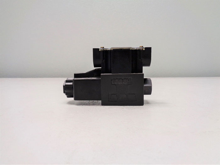 Yuken Directional Valve DSG-01-2B2-A100-6006 5