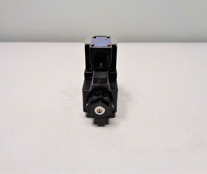 Yuken Directional Valve DSG-01-2B2-A100-6006 5