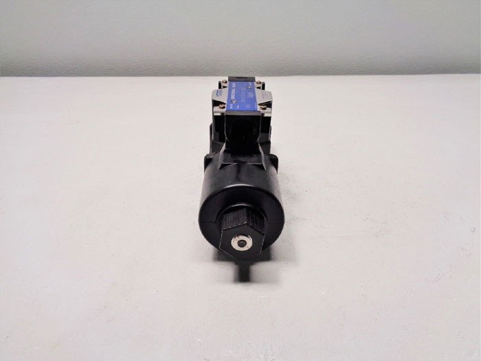 Yuken Directional Valve DSG-03-3C3-D12-5090