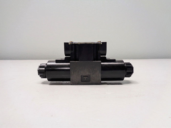 Yuken Directional Valve DSG-01-3C3-D12-6090