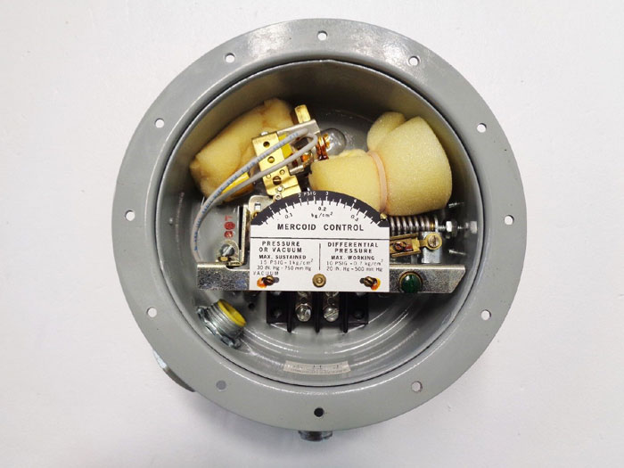 Mercoid Control PGW-2-P2 Gas Pressure & Differential Pressure Switch