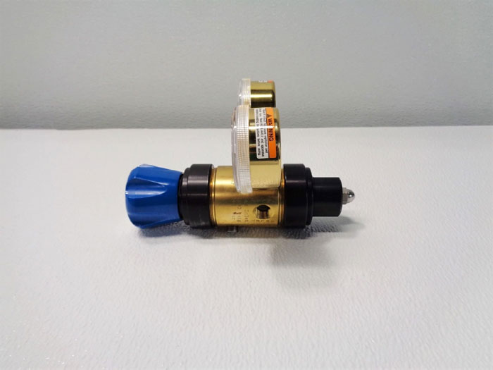 GO Pressure Regulator, 0 10 PSIG, 3600 PSIG Max Inlet, C2