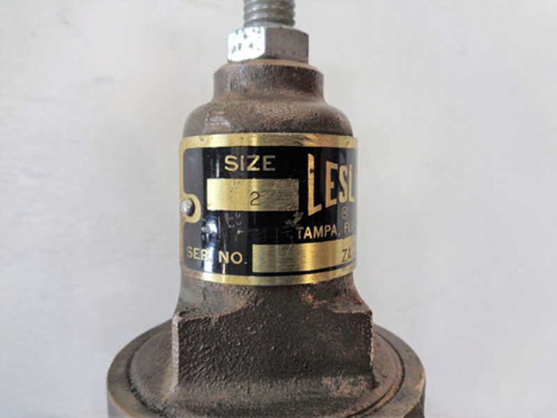 Leslie 2" NPT Regulator LEKY