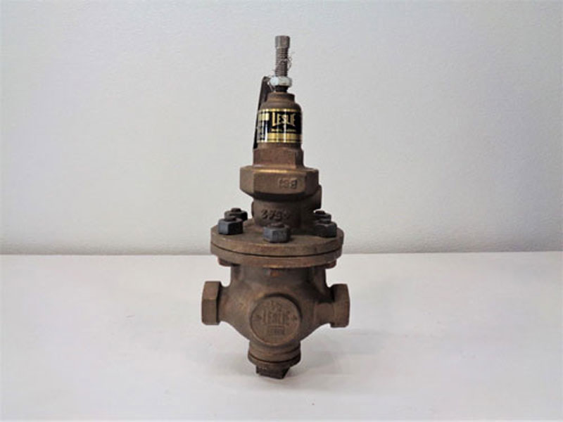 Leslie 1/2" NPT Regulator LA-5, Bronze