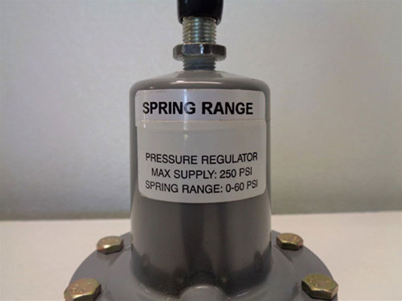 LOT OF (2) Fisher Series 64 Pressure Reducing Regulators