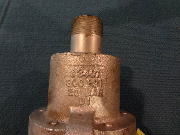 JOHNSON CONTROLS 1-1/4"ROTARY UNION BRONZE