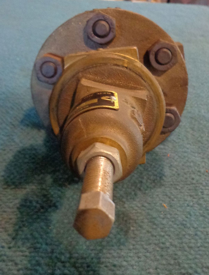 LESLIE 3/4" BRASS BONNET REGULATOR