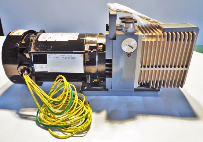 THERMO ELECTRONIC CORP VACUUM PUMP - MODEL 6822 w/ MOTOR