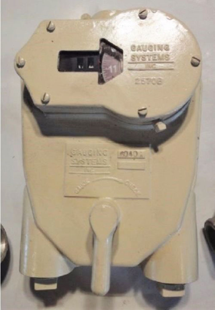 GAUGING SYSTEMS INC AUTOMATIC TANK GAUGE w/ ELBOWS 2570B