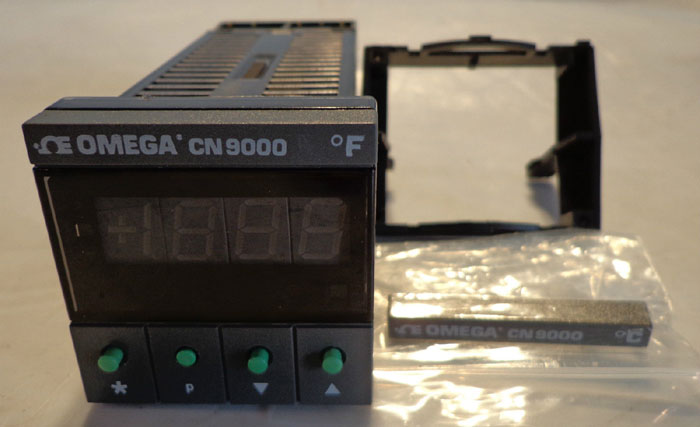 OMEGA CN9000 MICRO PROCESSOR BASED TEMP CONTROLLER