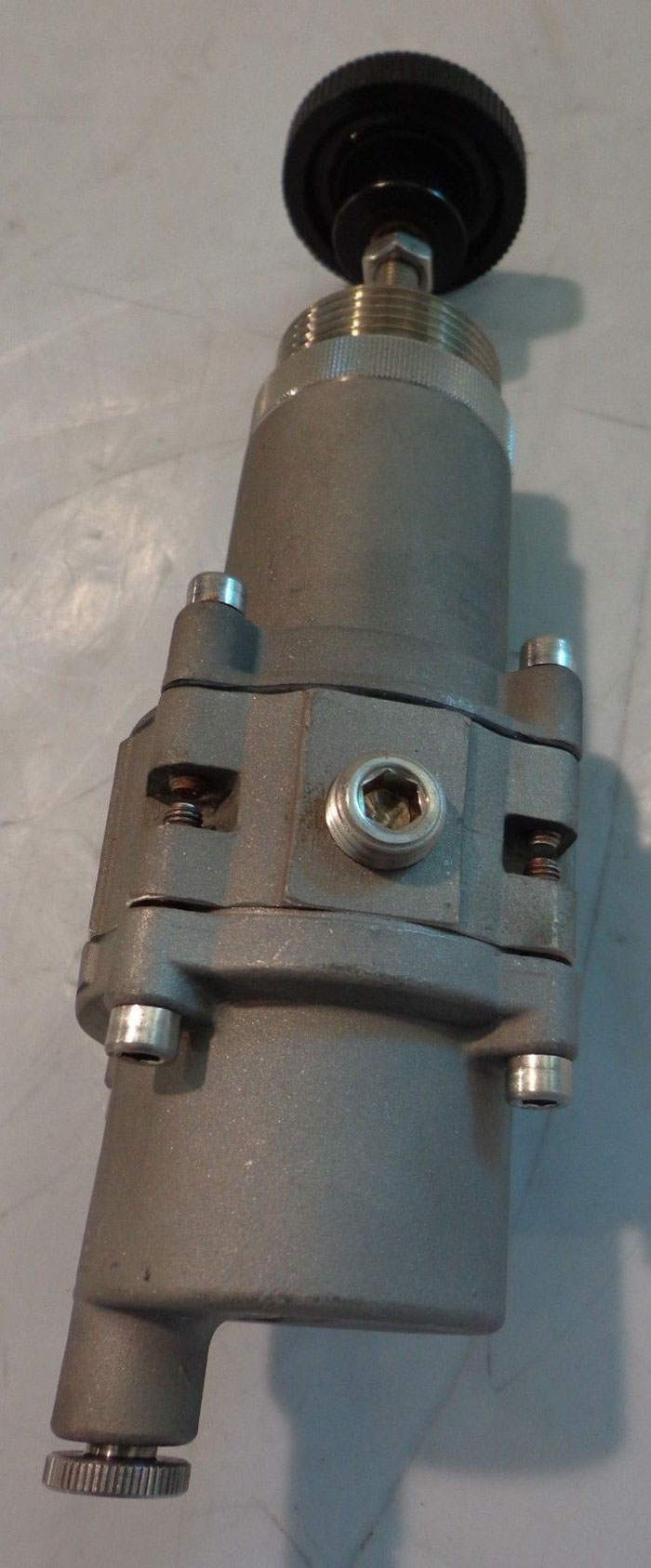 VERSATILE CONTROLS AIR FILTER REGULATOR FR3316DMVC001