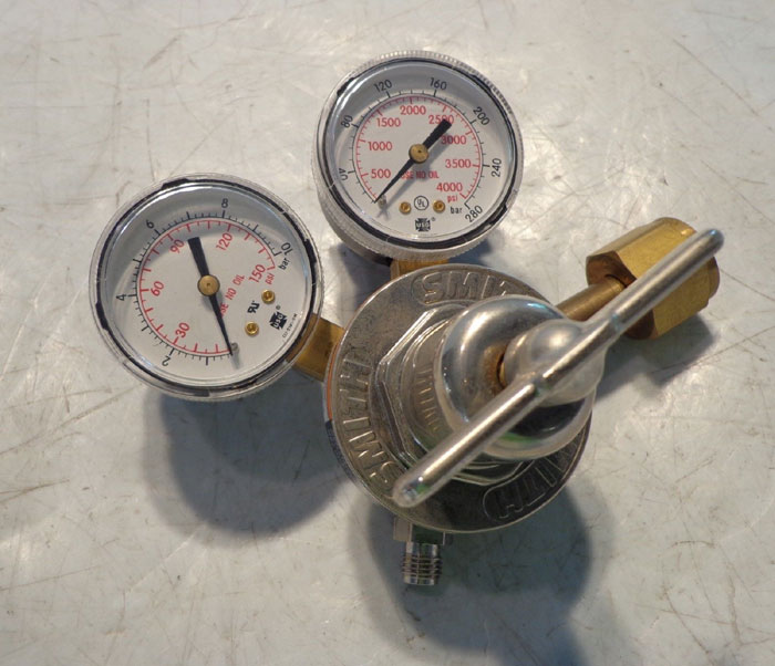 SMITH PRESSURE REGULATORS 30-150-580 -OR- 30-100-320 -OR- 30-100-350 AVAILABLE