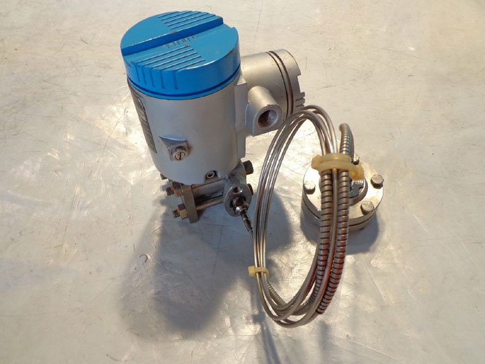 BARTON ITT PRESSURE TRANSMITTER W/ DIAPHRAGM