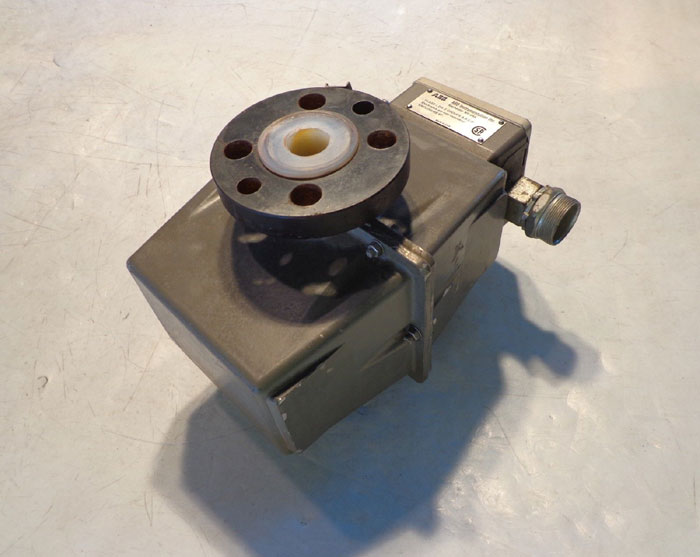 ABB ELECTRO MAGNETIC FLOW METER  MAG MASTER MFE 1"  150#