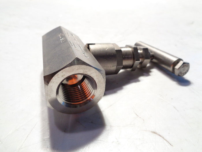 LOT OF (5) TYCO/ANDERSON GREENWOOD 1/2" NEEDLE VALVE H7HPS-4Q-XP-SG