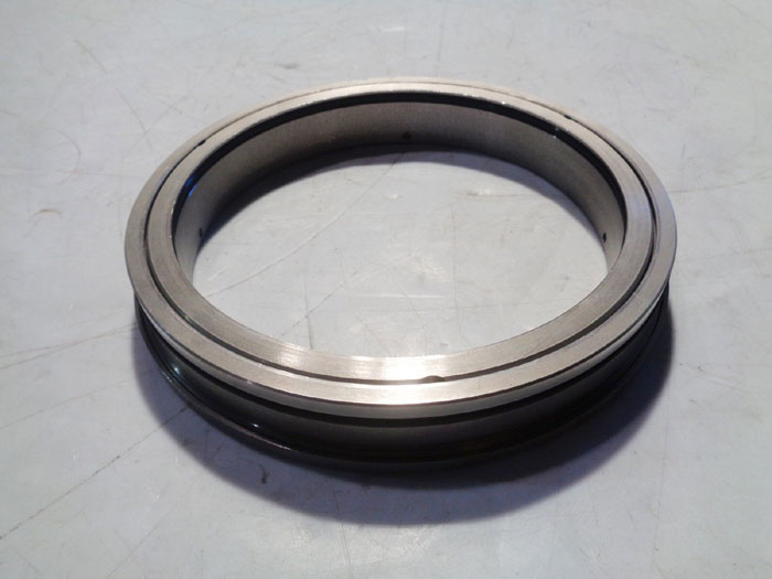 LOT OF INPRO SEAL BEARING ISOLATORS