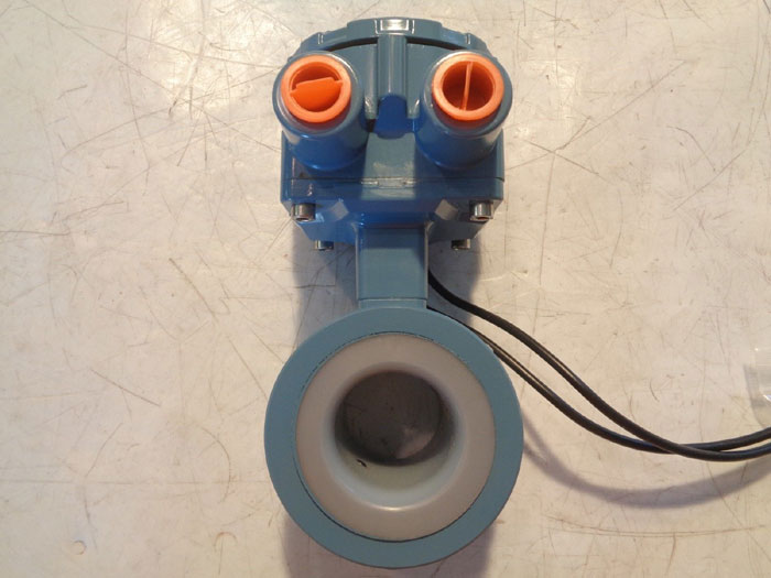 ROSEMOUNT MAGNETIC FLOWMETER - 8711TTA020U1E5G1