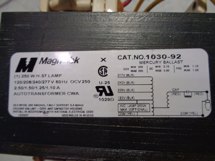 MAGNETEK UNIVERSAL MAGNETIC MERCURY BALLAST w/ CAPACITOR