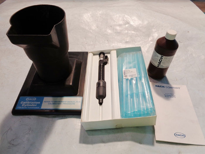 HACH CALIBRATION CYLINDER TURBIDIMETER KIT 1720  W/ TENSETTE PIPET 19700-10