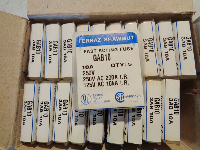 LOT OF (200) FERRAZ SHAWMUT FAST ACTING FUSES, 10AMP GAB10 & 6AMP GAB6