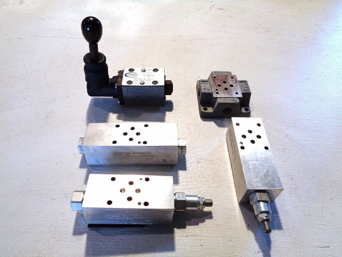 CONTINENTAL HYDRAULICS DIRECTIONAL CONTROL VALVE KIT VM5M-2A-G-10-C