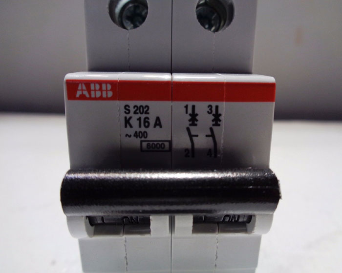 LOT OF (5) ABB MINATURE CIRCUIT BREAKER S 202-K16