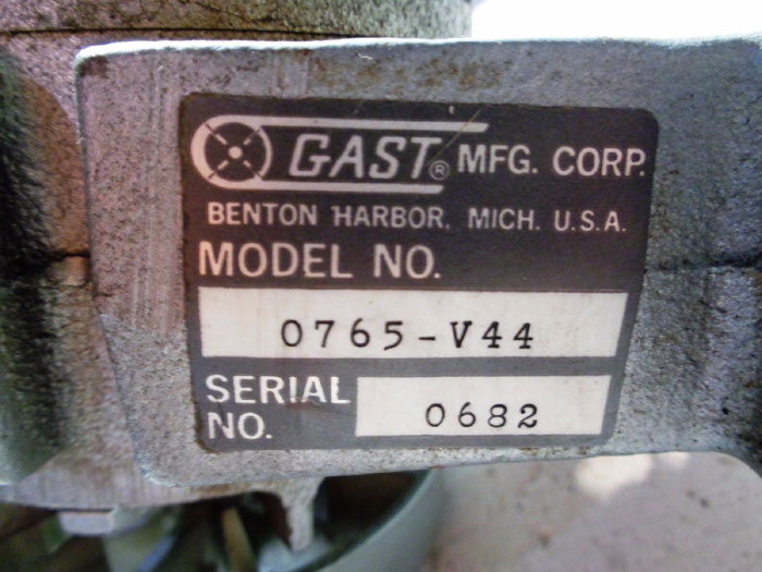 GAST ROTARY AIR COMPRESSOR 0765-V44