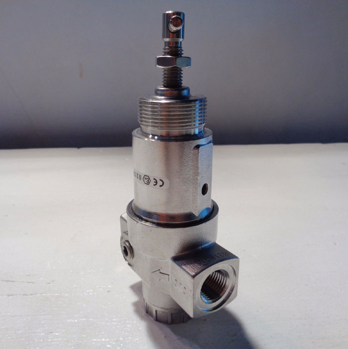 NORGREN STAINLESS STEEL REGULATOR #R22-401-RNMA