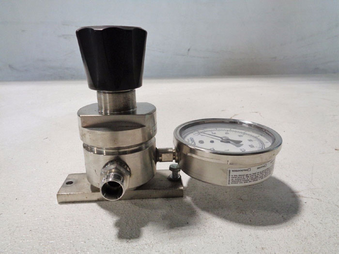 TESCOM PRESSURE REDUCING REGULATOR W/ ASHCROFT DURALIFE GAUGE