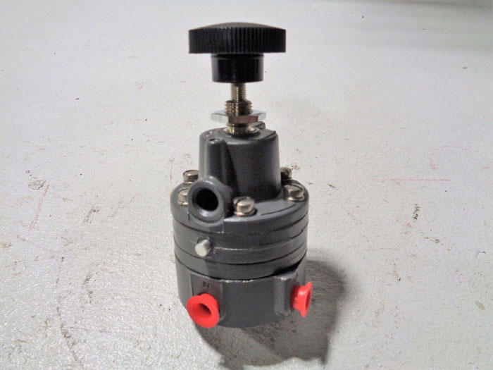 MOORE NULLMATIC PRESSURE REGULATOR 41-30