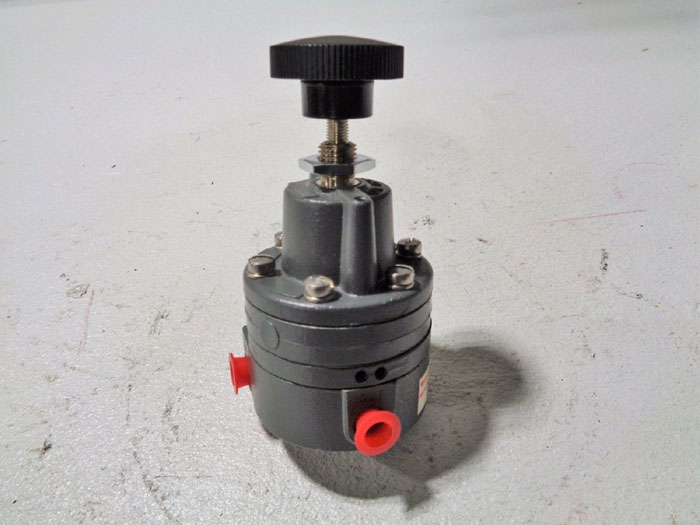 MOORE NULLMATIC PRESSURE REGULATOR 41-30