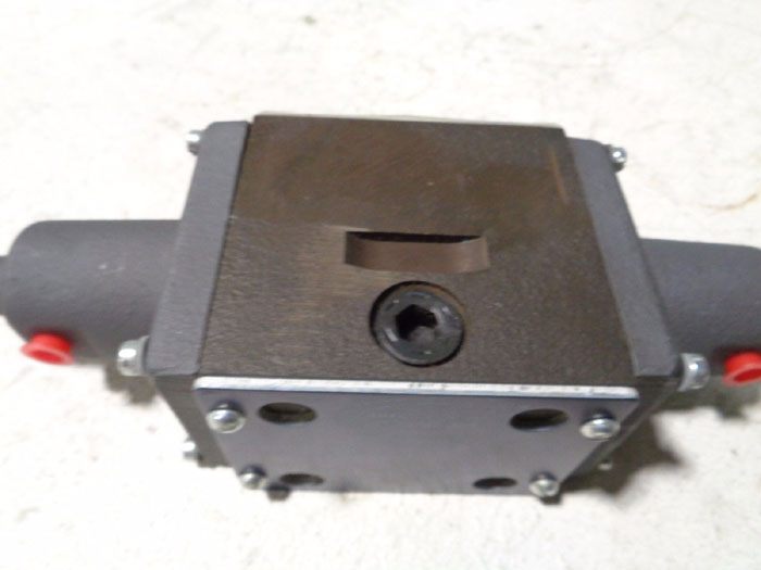 CONTINENTAL HYDRAULICS DIRECTIONAL VALVE VA12M-3A-G-10-A