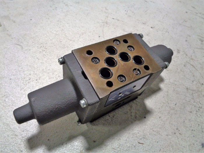 CONTINENTAL HYDRAULICS DIRECTIONAL VALVE VA12M-3A-G-10-A